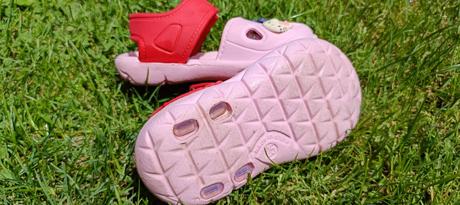 Sandálky pohodlné, 25