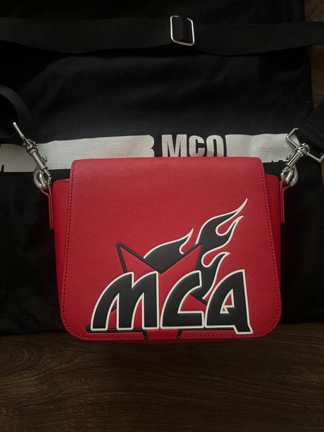 Alexander mcqueen kabelka, 