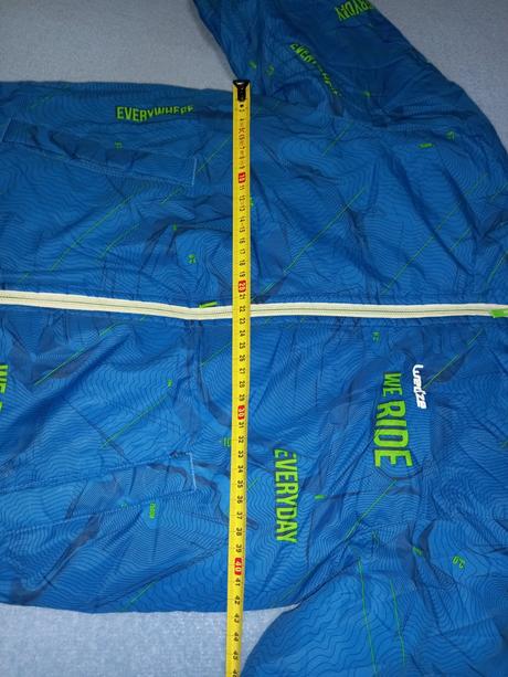 Zimná bunda obojstranná wedze, decathlon,140