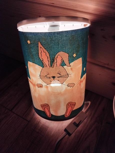Lampa zajačik,