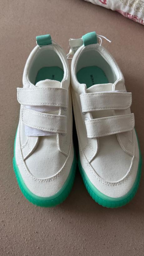 Tenisky, reserved,35