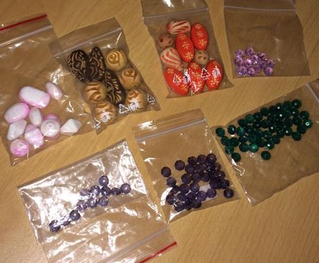 Material na vyrobu vlastných šperkov - 7 balíčkov,