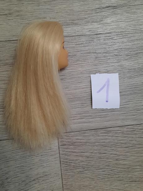 Hlavy barbie - bez tela, len hlavy,