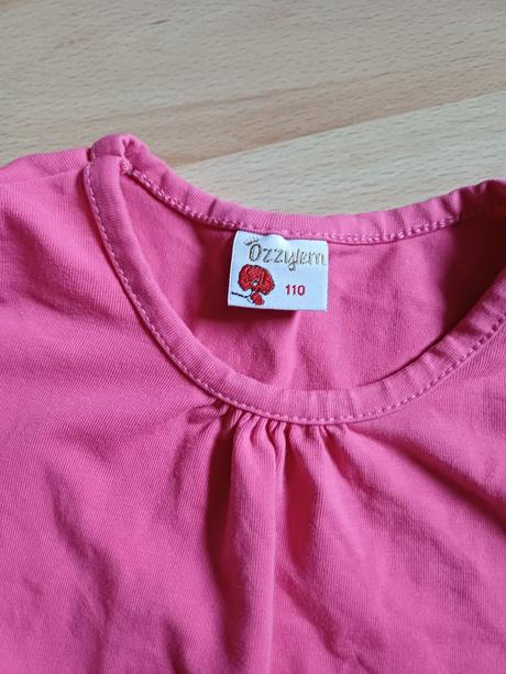 2x šaty a sukňa v.110, 110