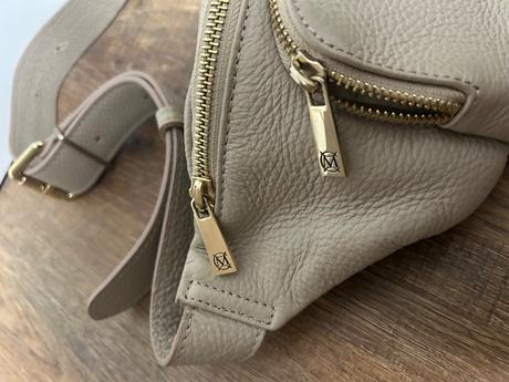 Kožená ľadvinka massimo conti,