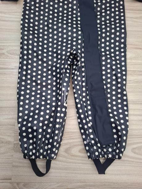 Overal do dažďa, lupilu,98