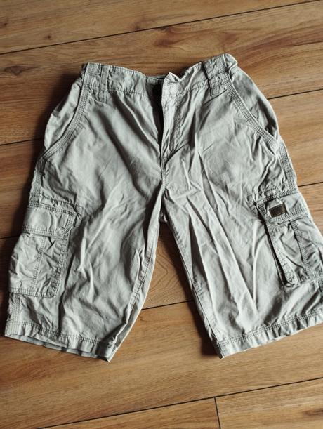 Kratasy, ako nove, c&a,146