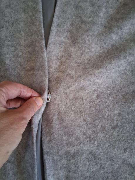 Sivý prechodný kabát, l