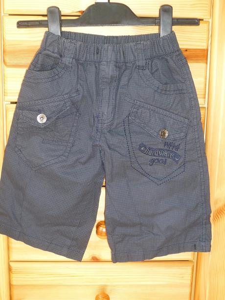 Kockované nohavice, 104