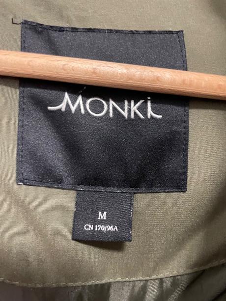 Monki teplý vetrovkový kabát, 46