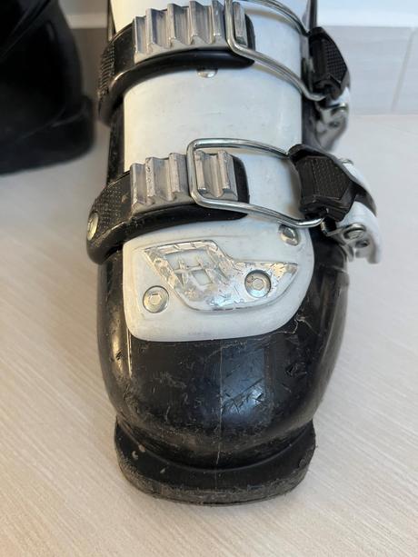 Lyžiarky tecnica mp 22o, tecnica,35