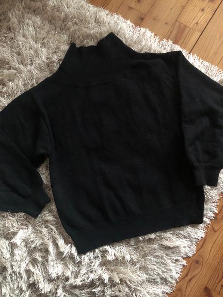 Čierny sveter, reserved,152
