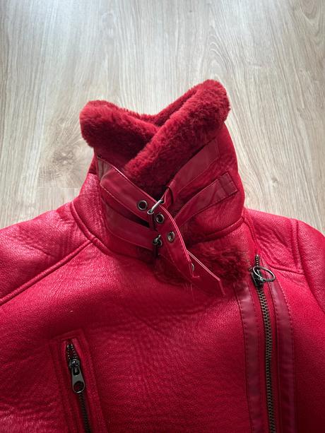 Krásna kožušinková bunda značky bershka, bershka,s