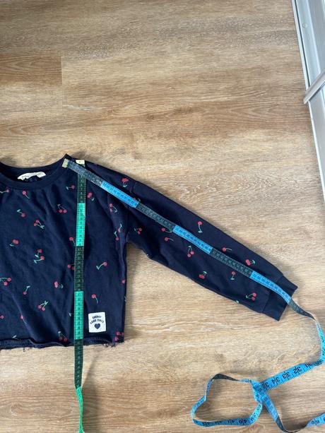Čerešničková cropnutá mikina h&m, h&m,146