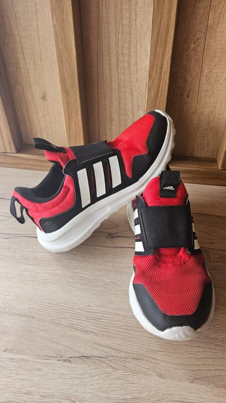 Adidas tenisky, adidas,32