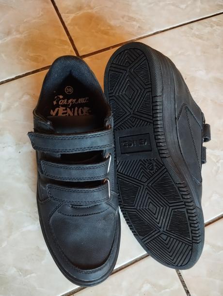 Nové čierne tenisky venice, 38