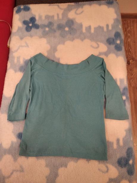 Tričko s lodičkovym výstrihom, l