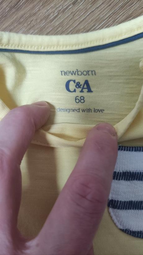 Kraťase + tričko + šiltovka, c&a,68