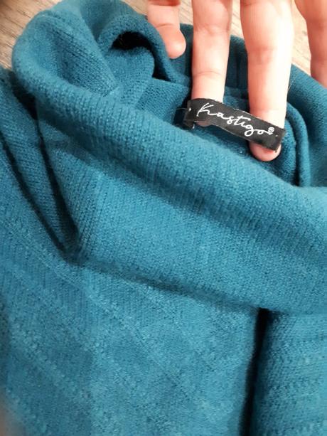 Sveter vesta so stojacikom vel 38/40, m