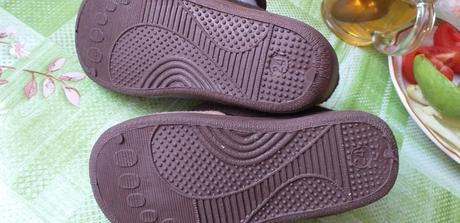 Papuče s opičkami, 24