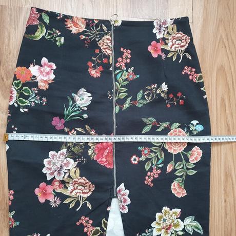 Púzdrová sukňa, reserved,m