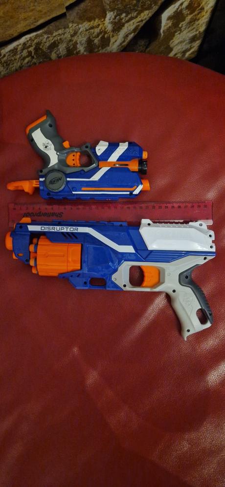 Vystreľovač disruptor a firestrite -nerf,