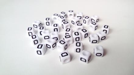 Písmenka kocky biele d, 