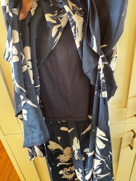 Šaty vince camuto 40, 40