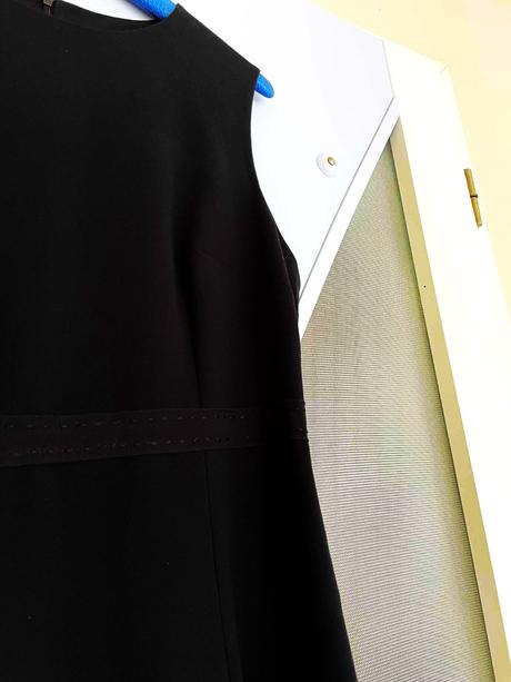 Luxusné púzdrové šaty, 40