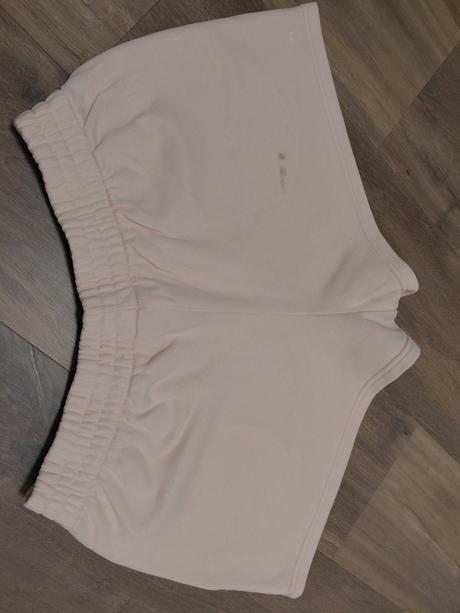 Kratase calvin klein, calvin klein,s