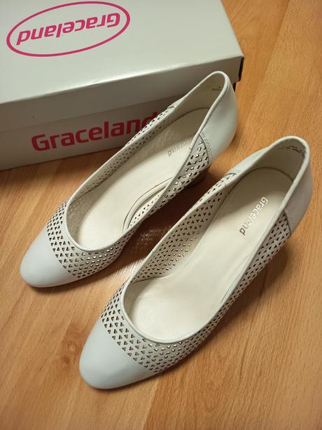 Lodicky, graceland,38