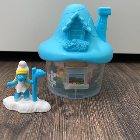 Šmoulinka s domčekom,