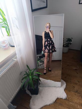 Letné dámske šaty, s