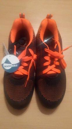 Pracovné topánky úplne nové, 38