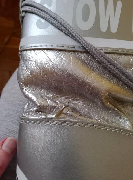 Snehule coqui snow moon, coqui