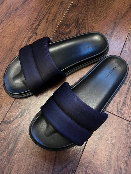 Šľapky 41, reserved,41