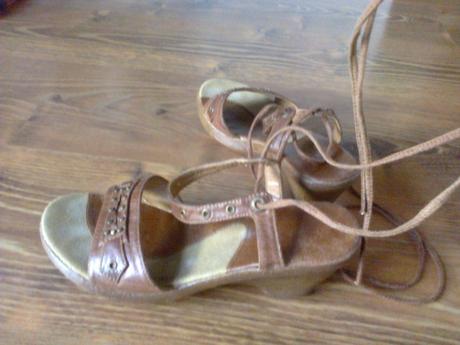 Hnedé sandálky, 39