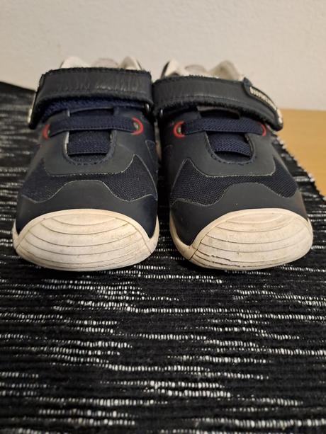 Predám topánky biomecanics, 23