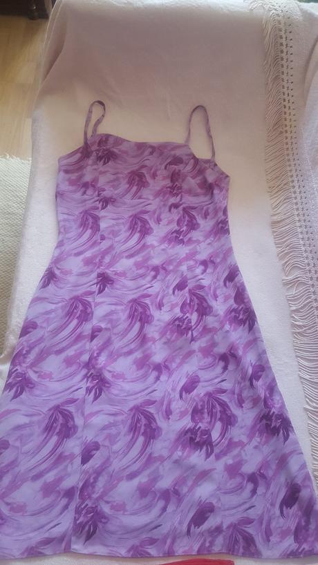 Šaty na ramienka, 36