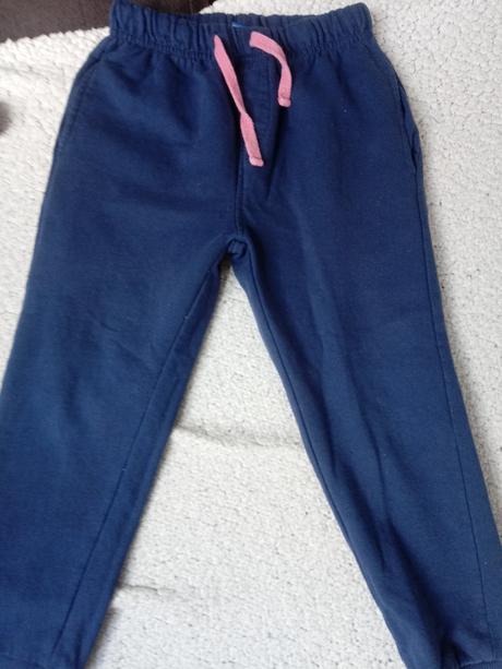 Tricka a mikiny, f&f,110