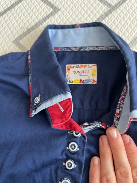 Slusna tmavomodra damska kosela, s