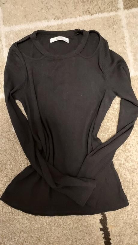 Tricko, reserved,146