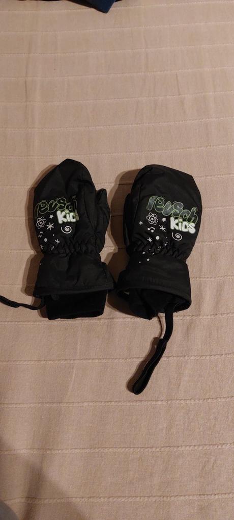 Palčiakové zimné rukavice malo nosene velk s/ 3r., 104