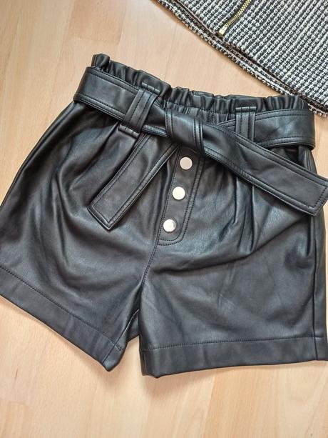 Koženkové šortky a crop top v.128, river island,128