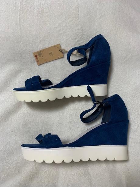 Krásne pohodlné sandálky na platforme zn. big star, 40