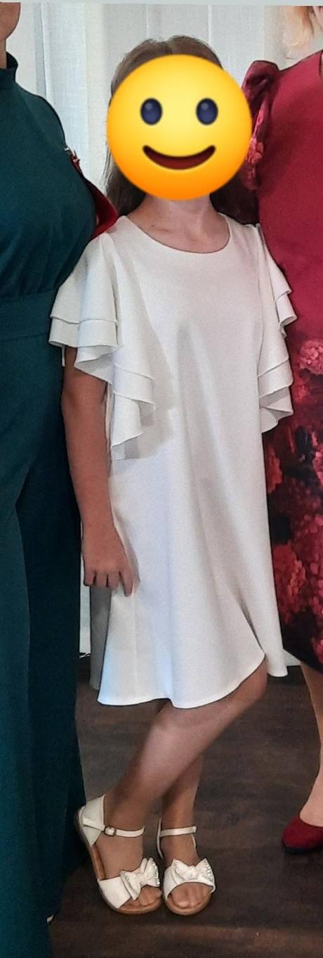 Dievčenské šaty, 146