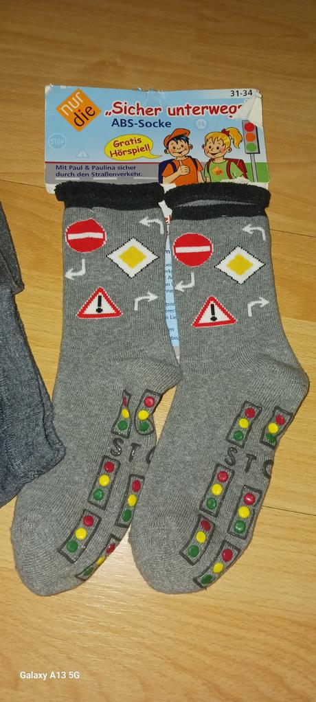 Spodné nohavice a ponožky, 140–152