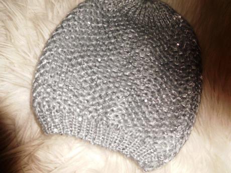 Kvalitná krásna čiapka uni- gate , vhodná pre diev, gate