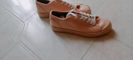 Ružové tenisky, 40