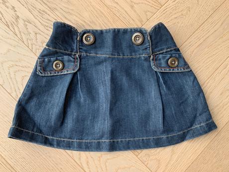 Next suknička, next,98